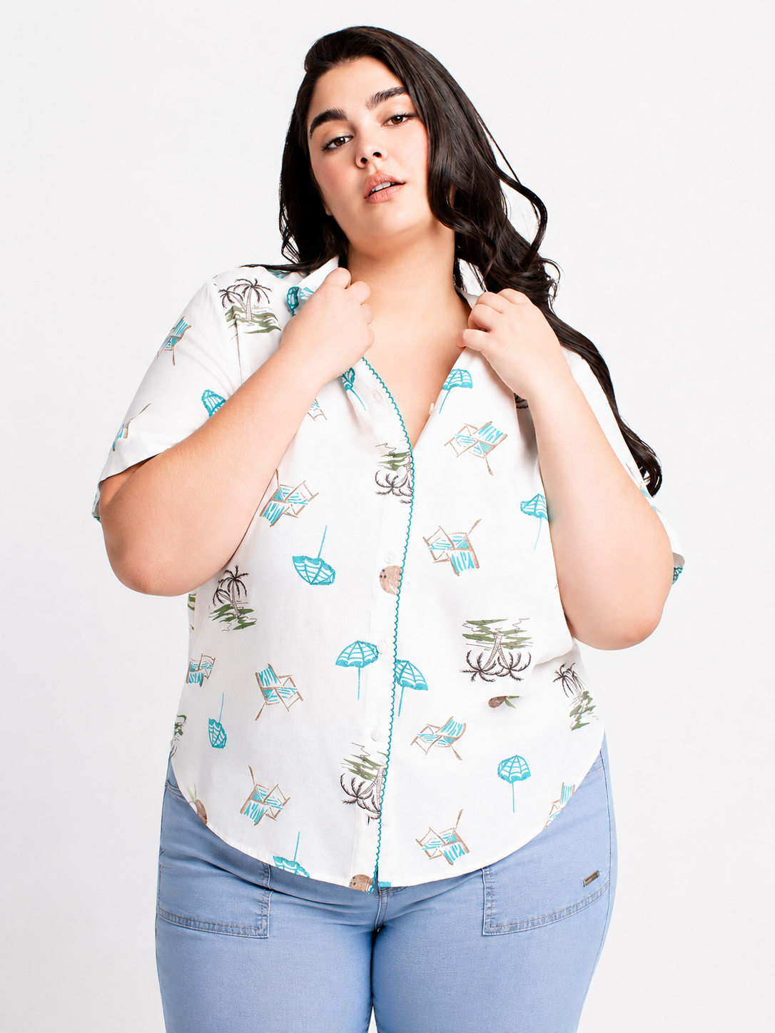 Blouse à manches courtes avec boutons