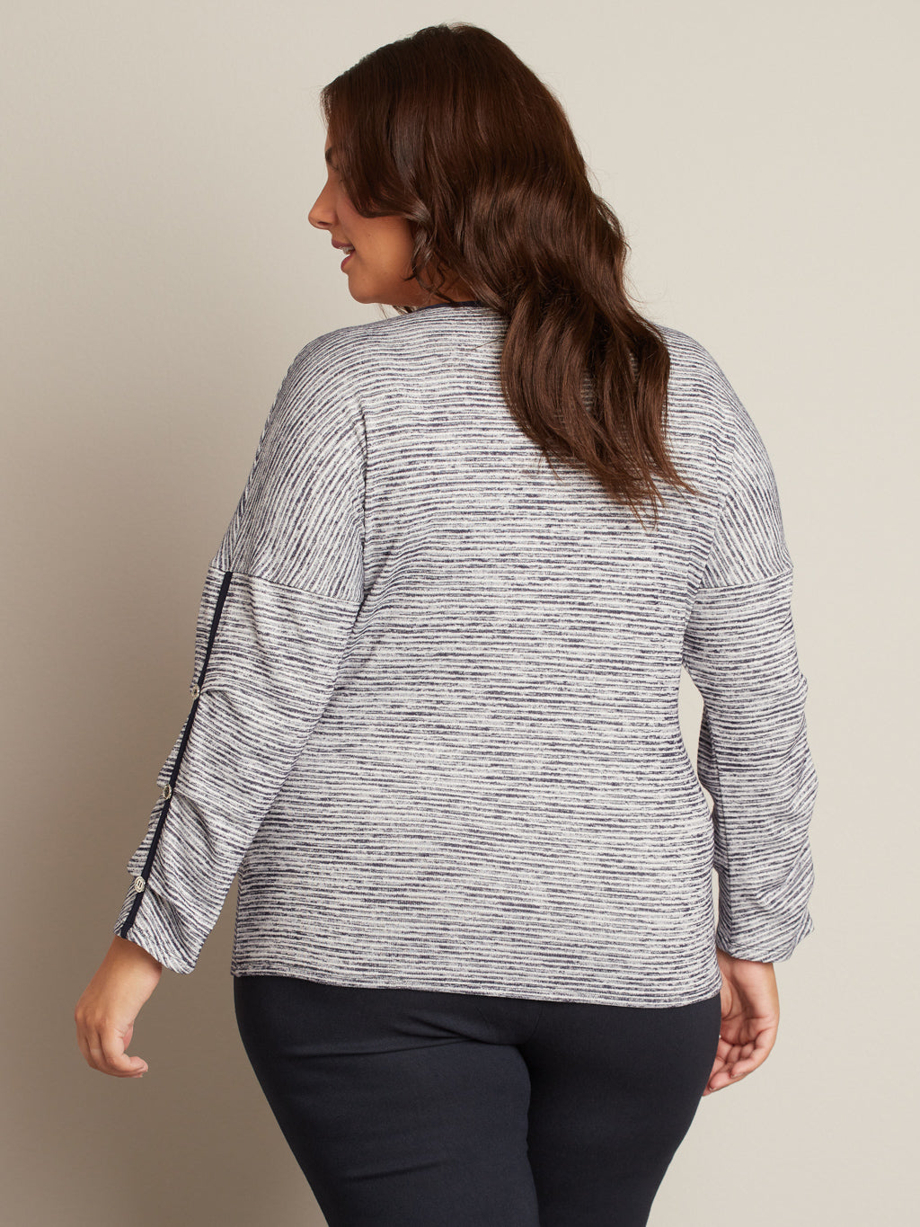 Long-sleeve loose fit t-shirt