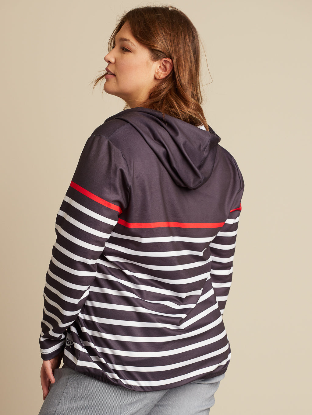 Lounge top with hood
