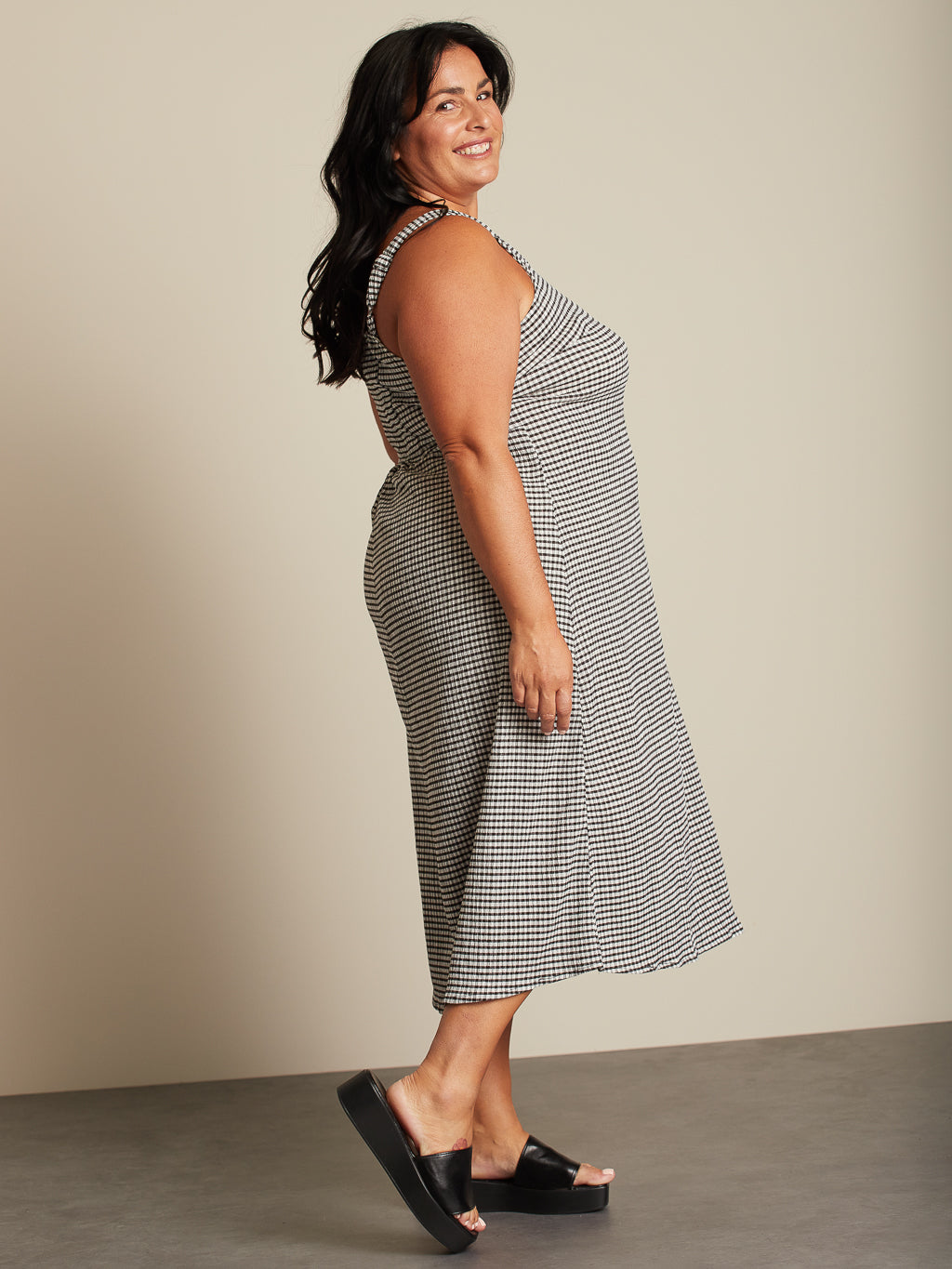 A line midi dress