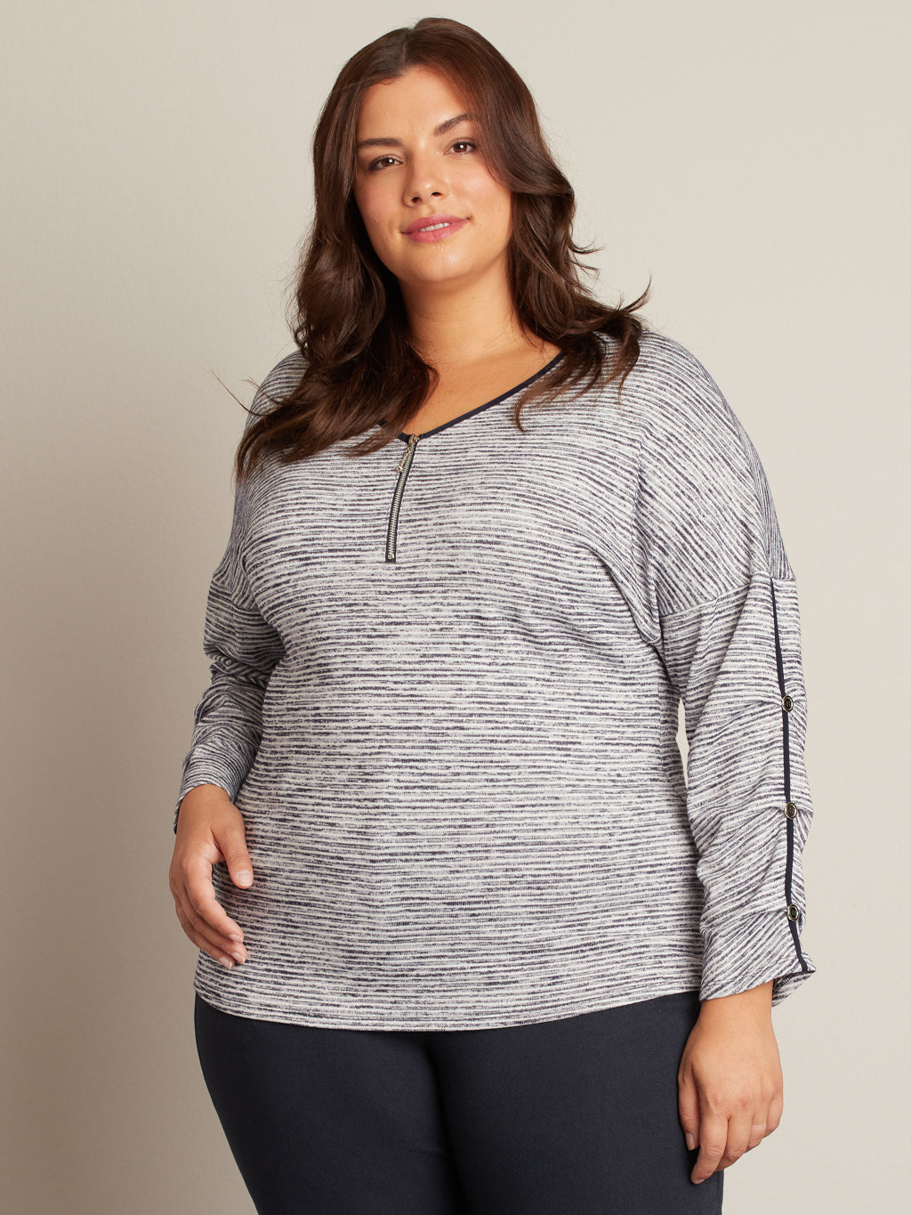 Long-sleeve loose fit t-shirt