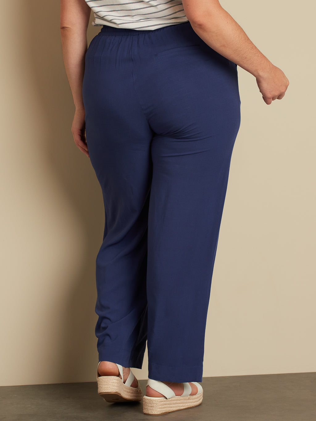 Straight casual pull-on pant