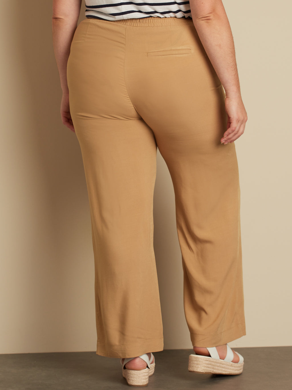 Straight casual pull-on pant