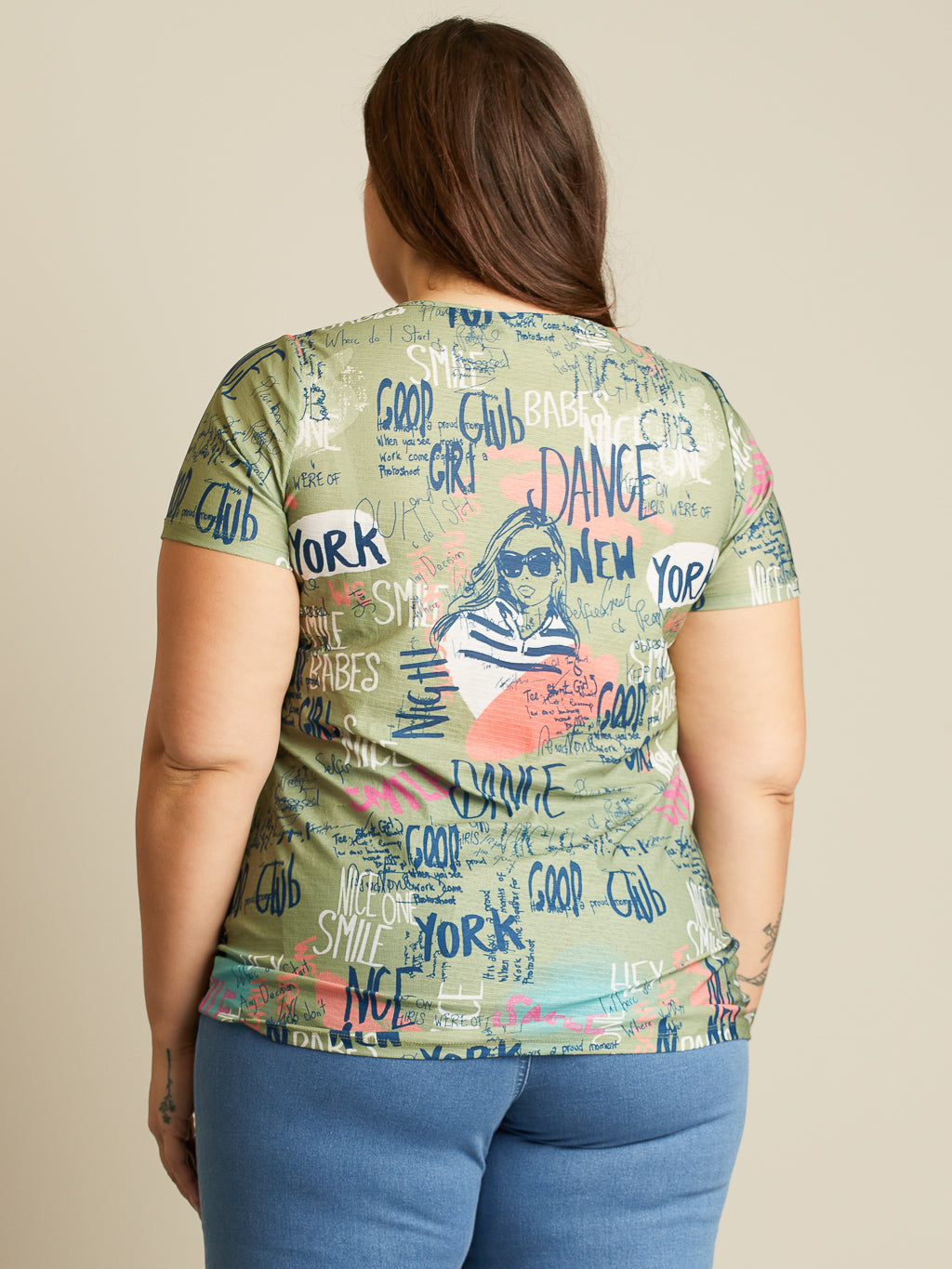 T-shirt semi-ajusté à manches courtes