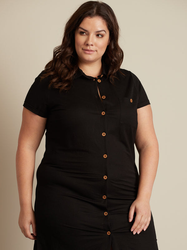 Buttoned dress with shirt collar