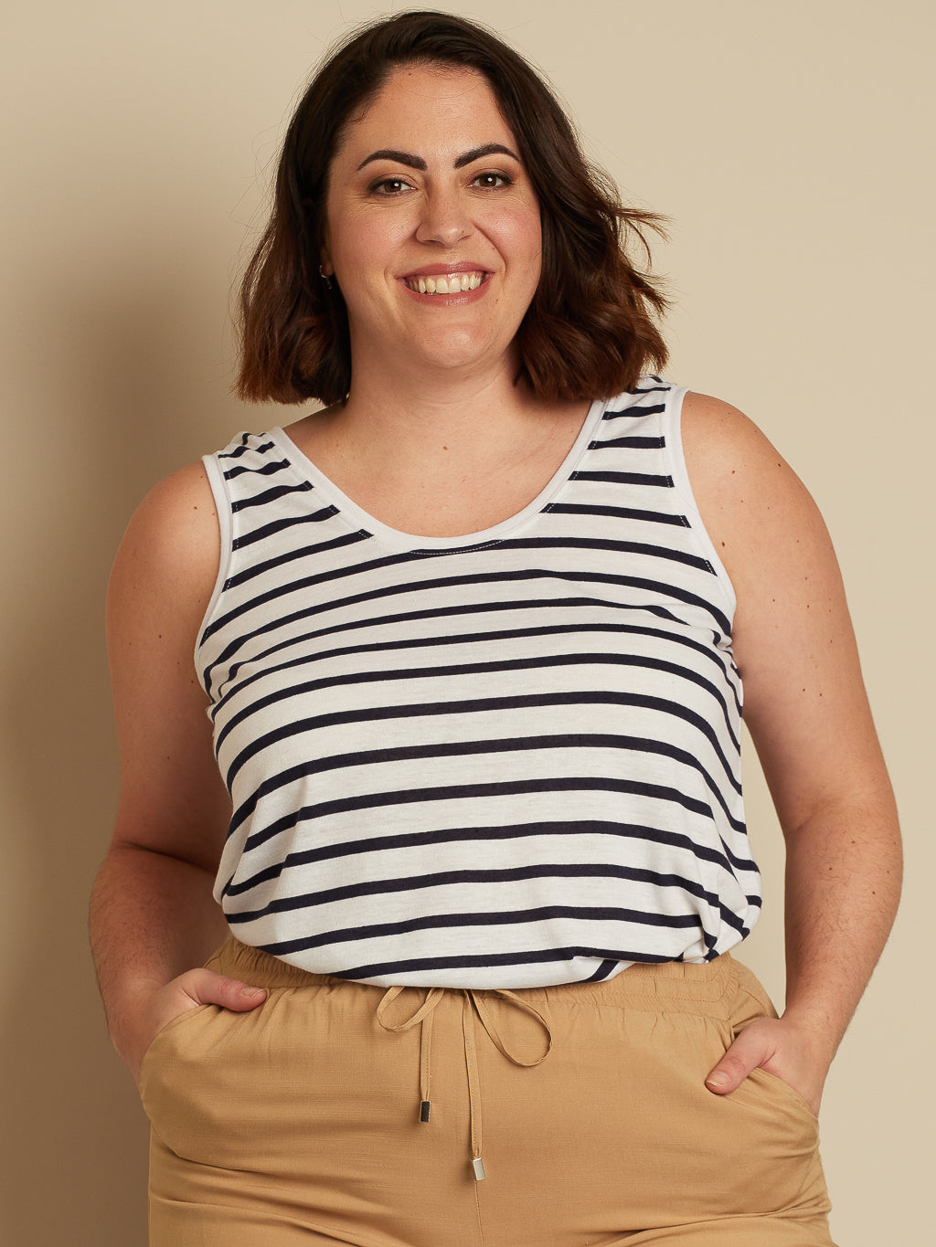 Semi-fitted tank top