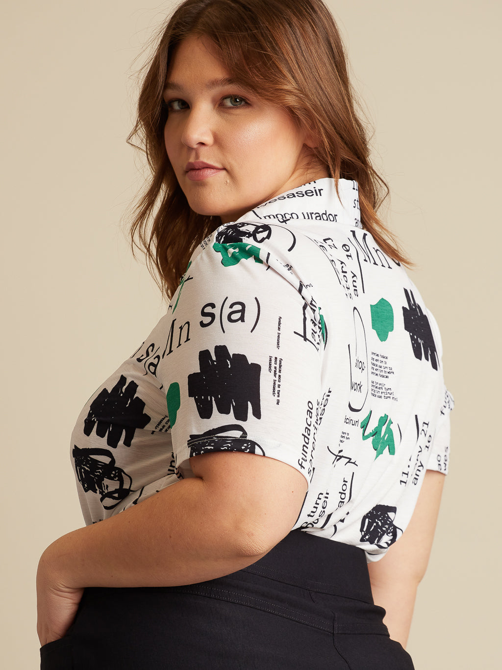 T-shirt semi-ajusté avec col polo