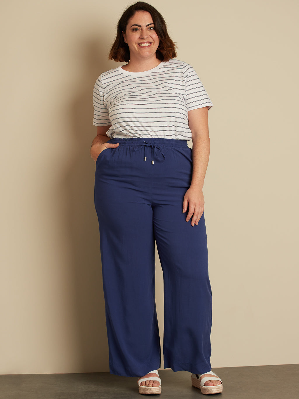 Straight casual pull-on pant