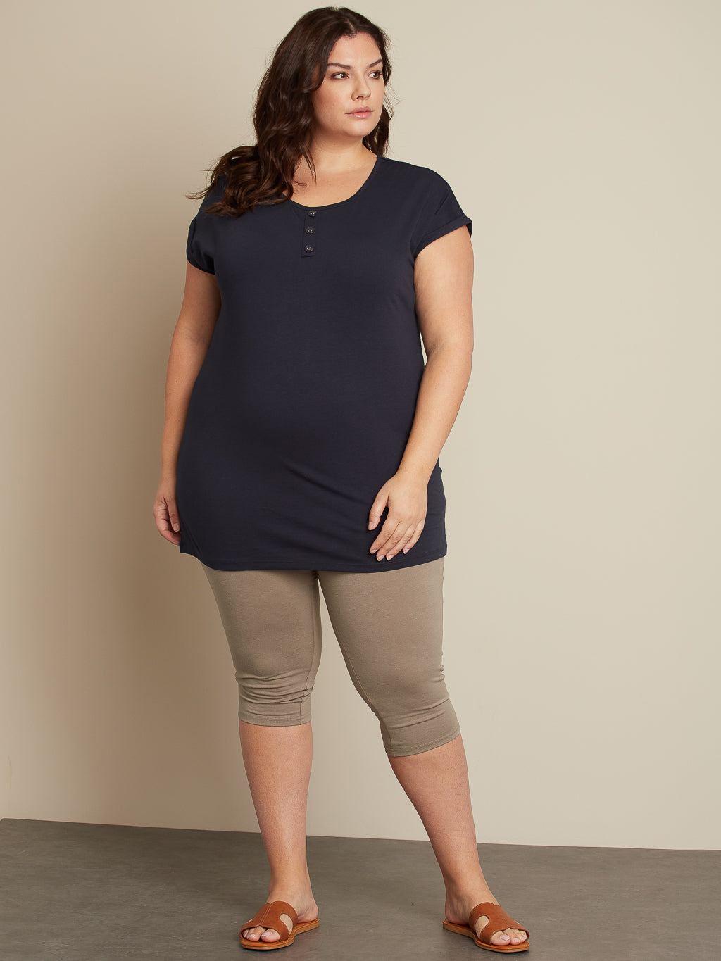 Short-sleeve flared tunic