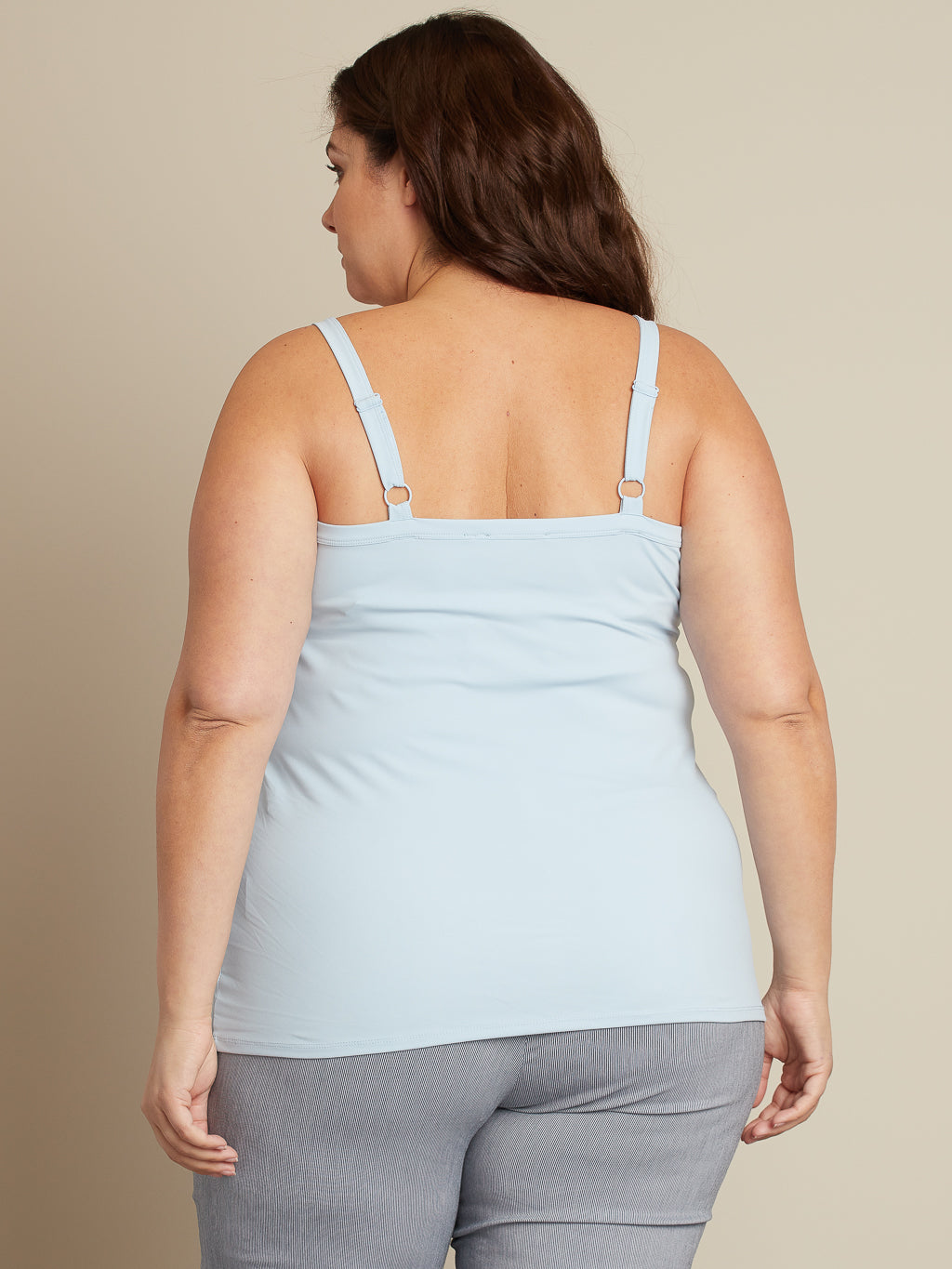 Semi-fitted tank top