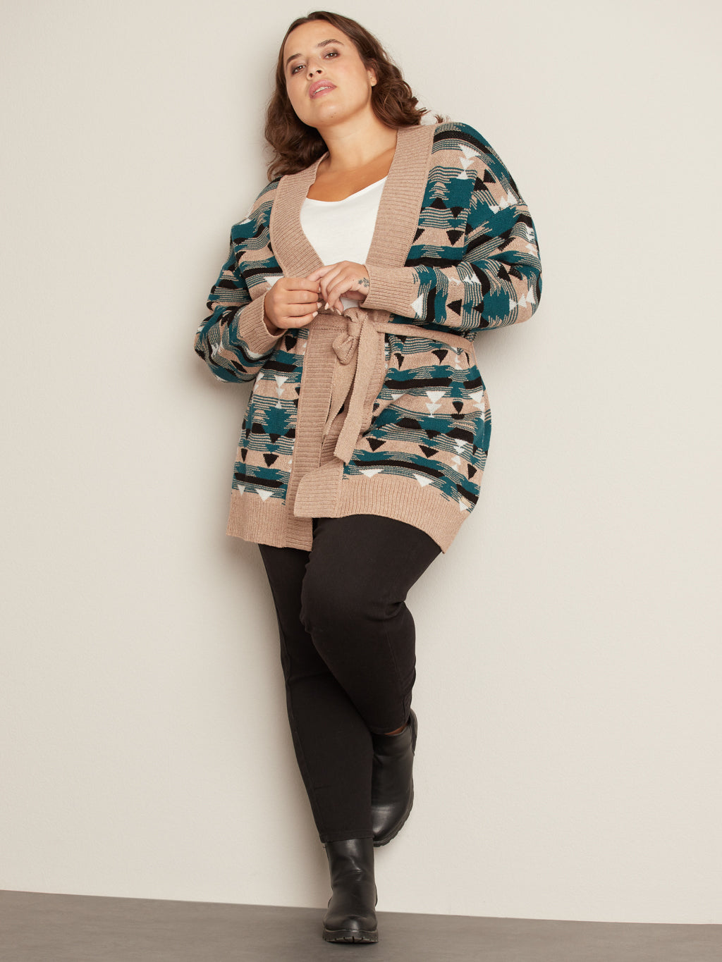 Cardigan en tricot avec ceinture