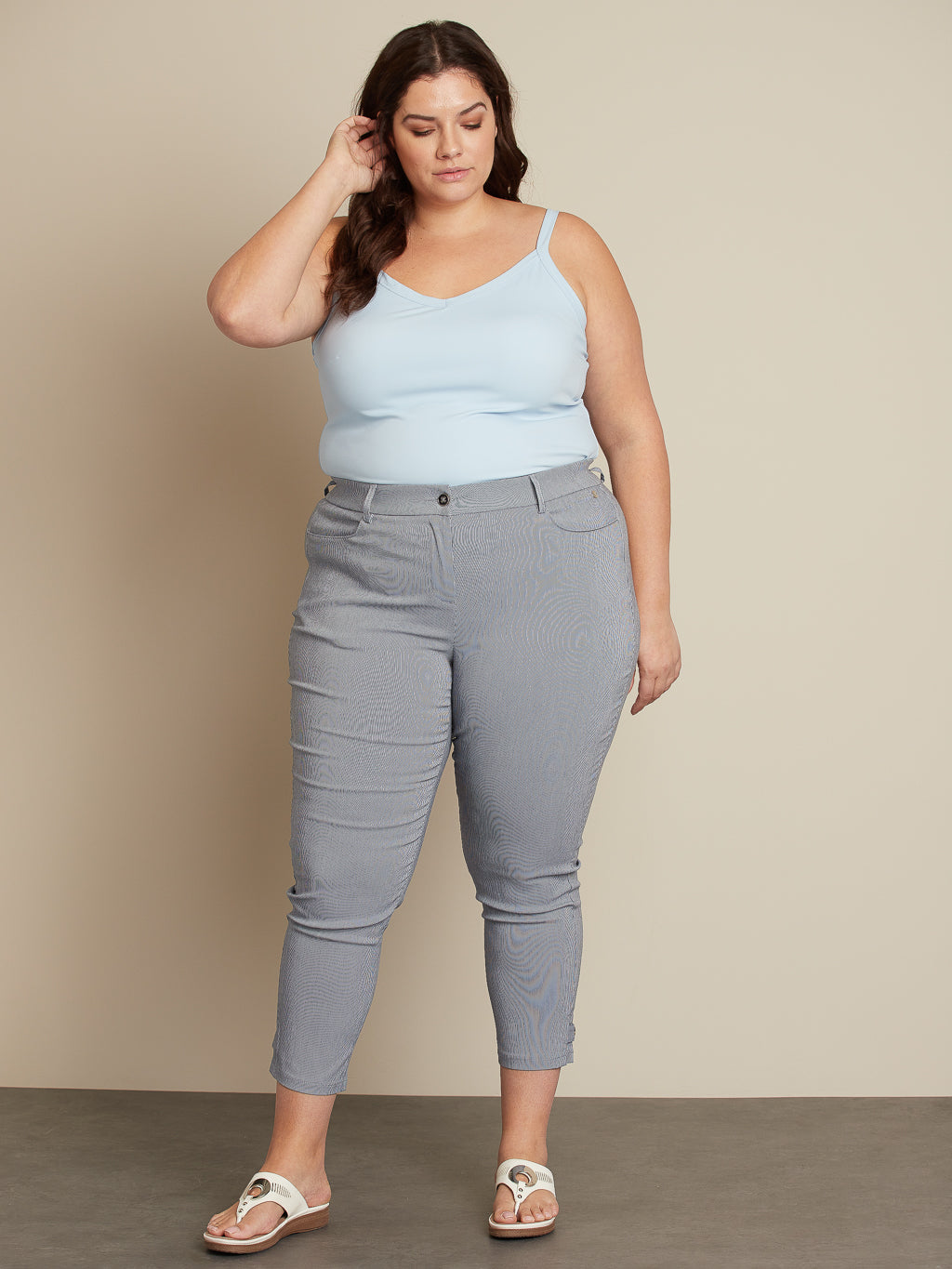 Semi-fitted tank top