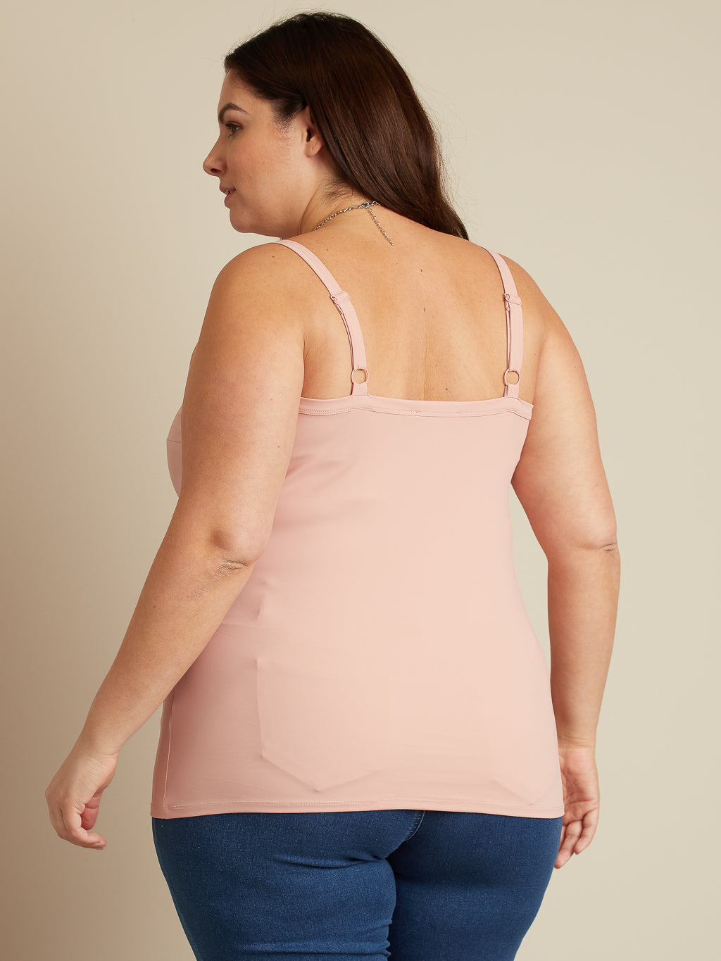 Semi-fitted tank top