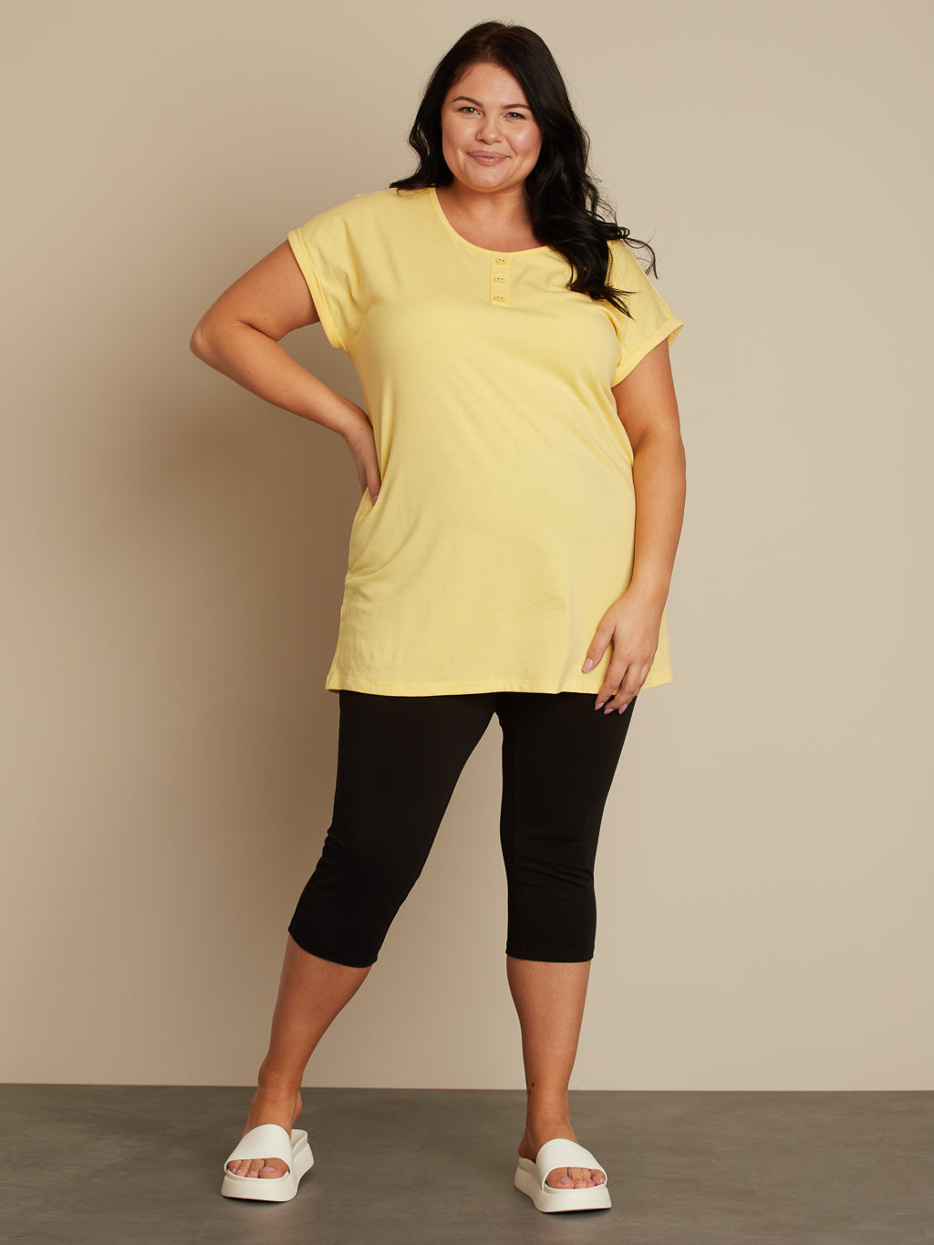 Short-sleeve flared tunic