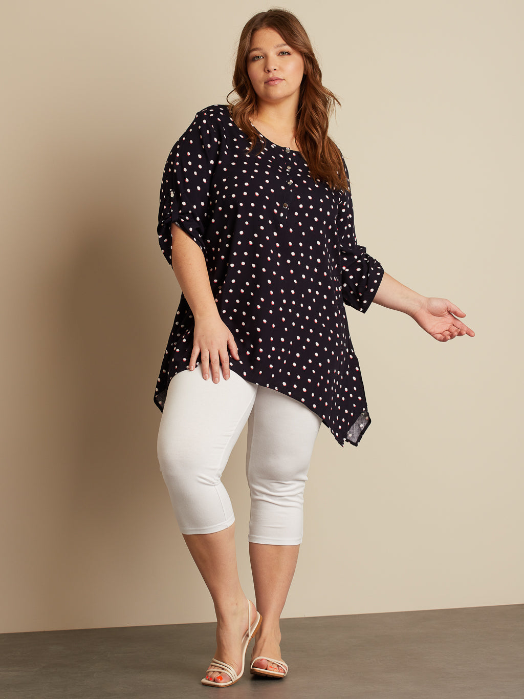 3/4-sleeve semi-fitted tunic