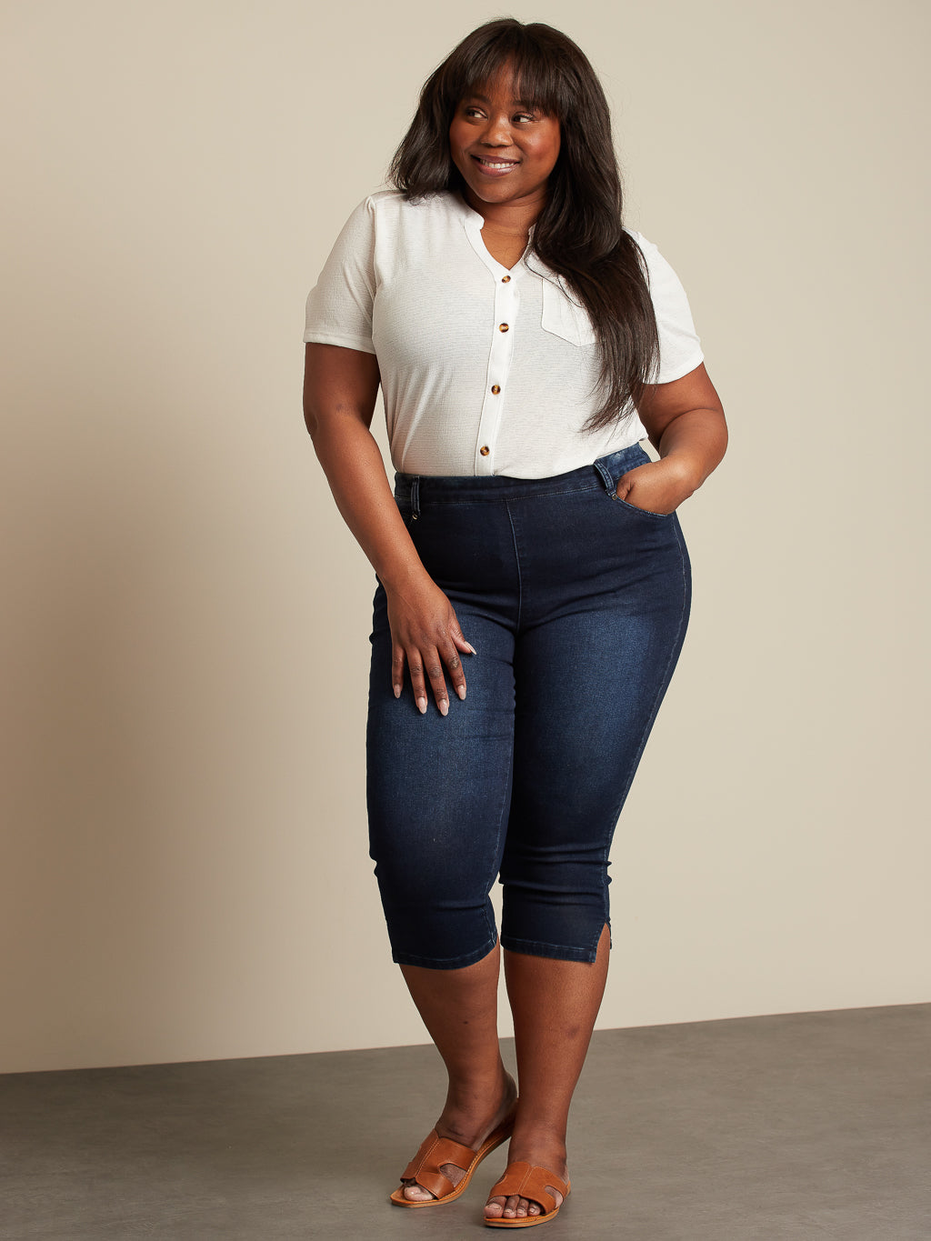 Pull-on skinny denim capri