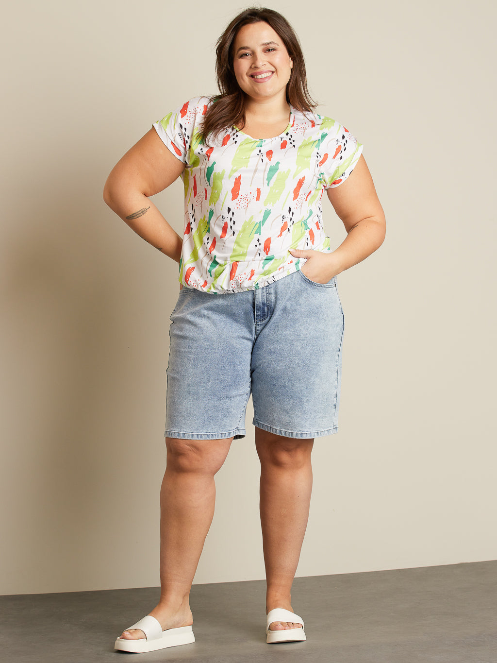 Loose short-sleeve t-shirt